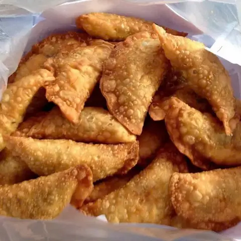 Hình ảnh Bánh Gối Cô Tuyết - Lương Định Của