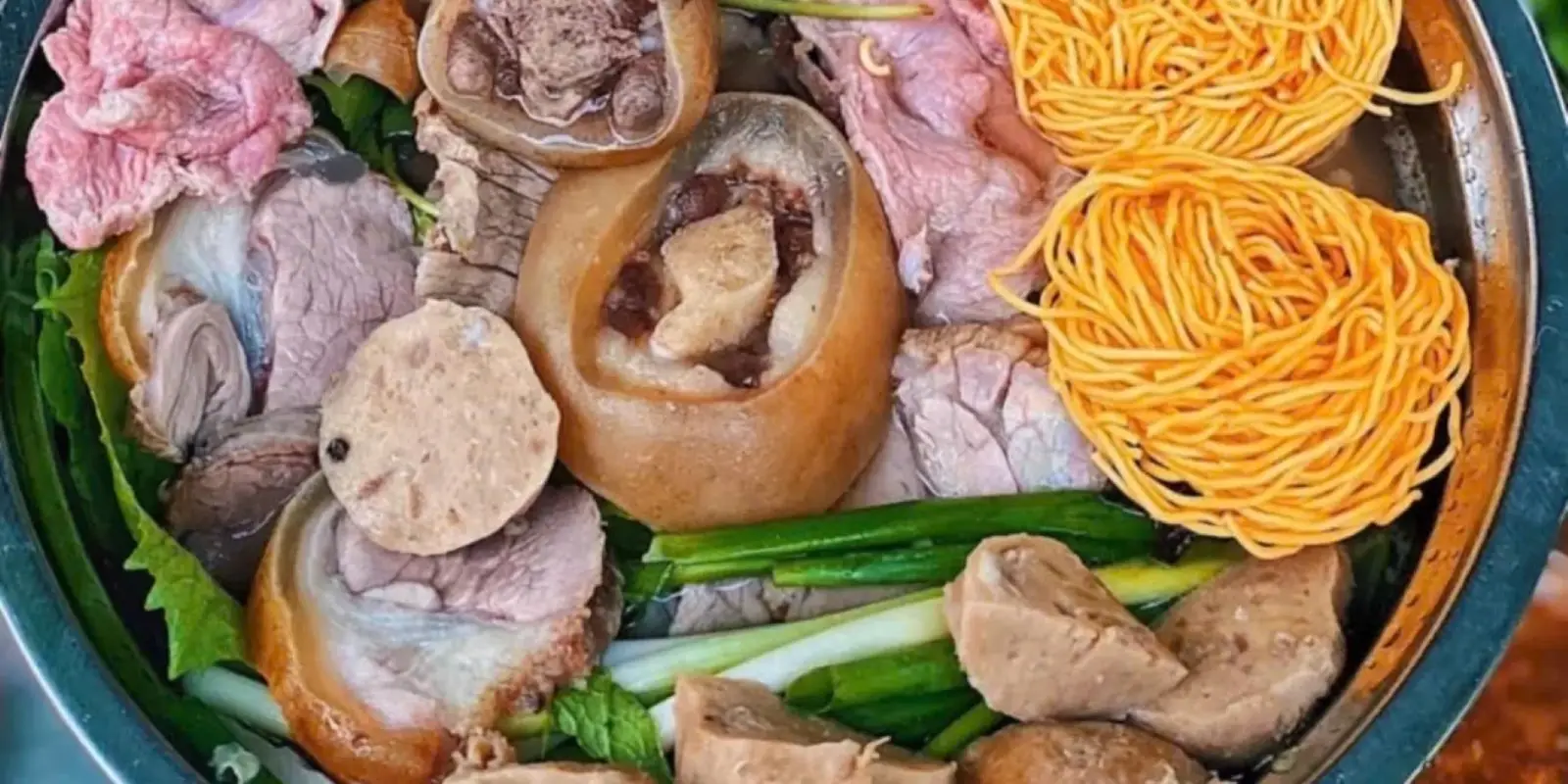 Hình ảnh LẨU BÒ GIA TRUYỀN - Đường D5