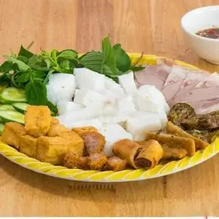 Hình ảnh Bún đậu thịt chả cua - dồi chiên