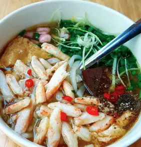 Hình ảnh Bánh canh cua thố lớn