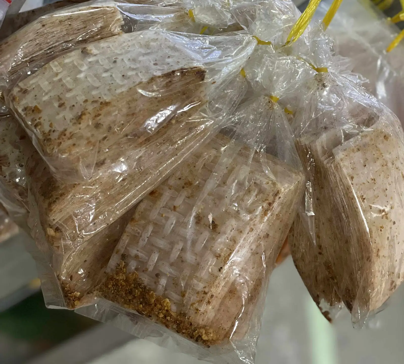 Hình ảnh Bánh tráng muối nhuyễn
