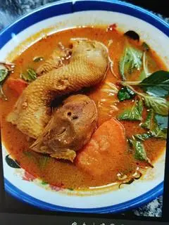 Hình ảnh Cà Ri Gà : Đầu Gà