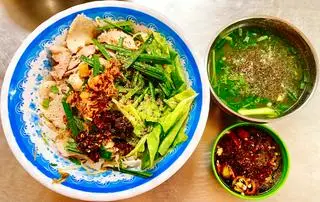 Hình ảnh Hủ tiếu mì khô