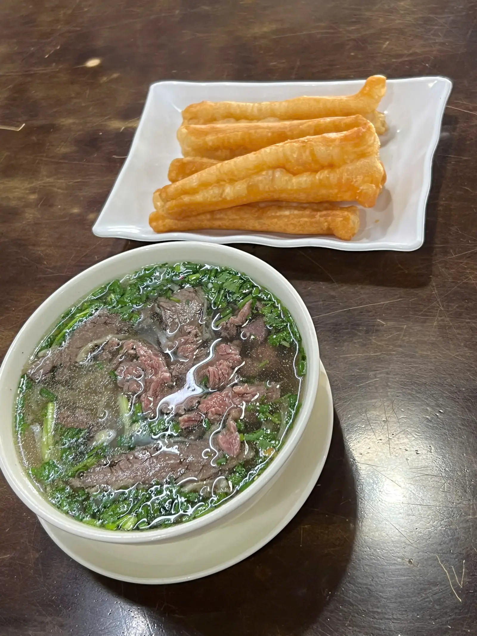 Hình ảnh Phở bắp bò lăn