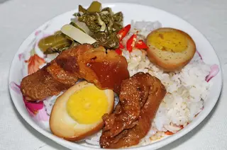 Hình ảnh Thịt kho trứng