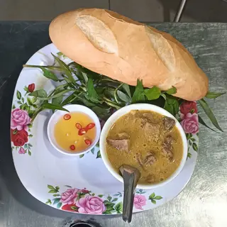 Hình ảnh Bánh mì phá lấu