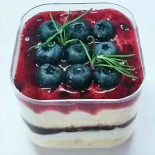 Hình ảnh Bánh Kem Việt Quất
