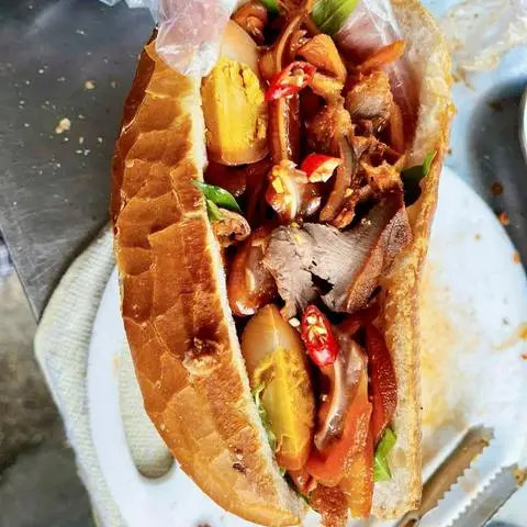 Hình ảnh Bánh Mì Phá Lấu - Hà Huy Giáp