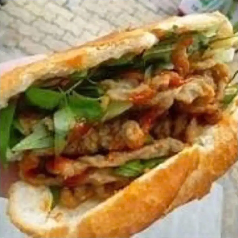 Hình ảnh Bánh Mì, Xôi Mặn & Heo Quay Chú Béo - Cách Mạng Tháng 8