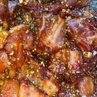 Hình ảnh Sườn Huế ướp 600gr