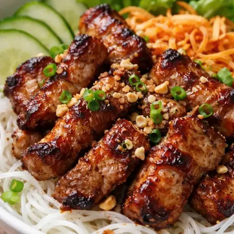 Hình ảnh Bún Thịt Nướng - Ăn Vặt Tiny - Phạm Văn Chí