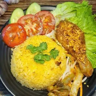 Hình ảnh Cơm đùi gà trung