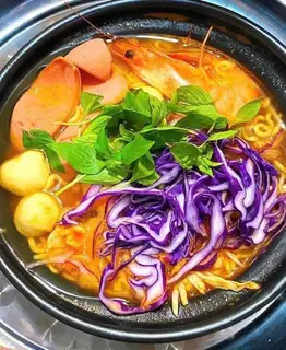 Hình ảnh Mì cay hải sản