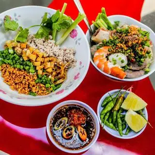 Hình ảnh Hủ tiếu thập cẩm