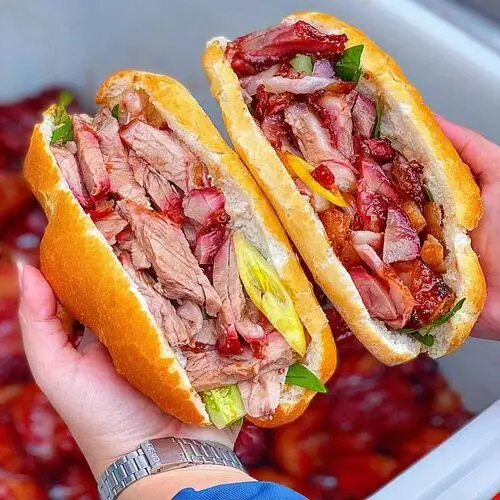 Hình ảnh Bánh mì pate thịt xá xíu