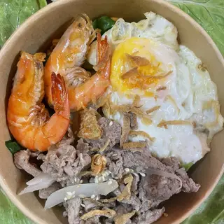 Hình ảnh Mì trộn tôm - bò - trứng