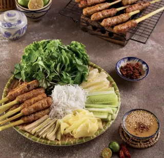 Hình ảnh Bánh tráng cuốn Nem Ốc size M (4C)