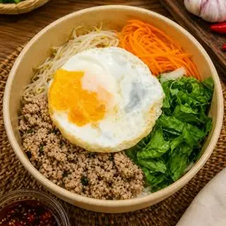 Hình ảnh Bún trộn trứng ốp la