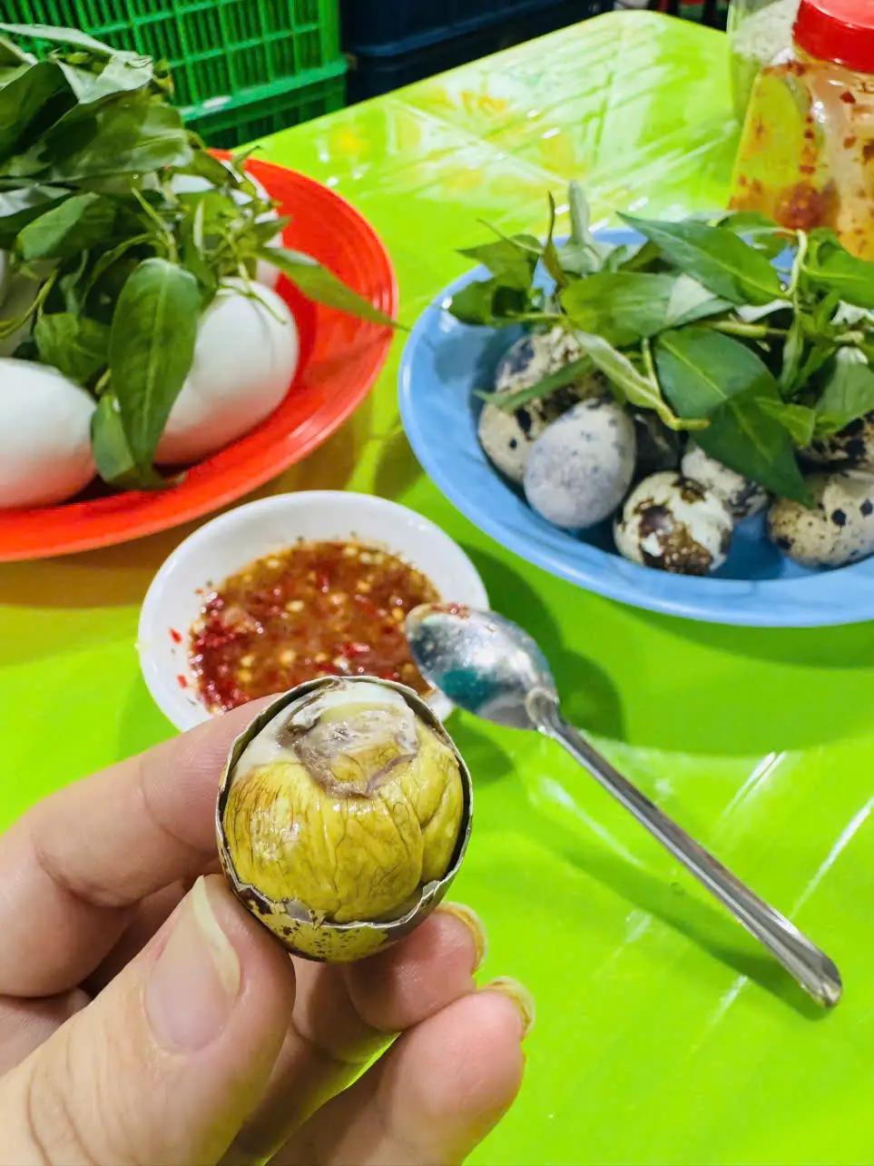 Hình ảnh Cút lộn chín - 10 trứng