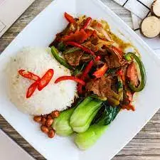 Hình ảnh Cơm Bò Xào Nấm - Tặng Kèm Sâm Dứa