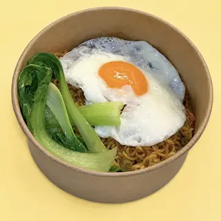 Hình ảnh Mì trộn trứng ốp la