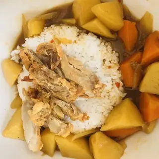 Hình ảnh Cơm gà xào cà ri
