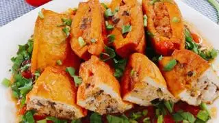 Hình ảnh Cơm đậu hũ nhồi thịt