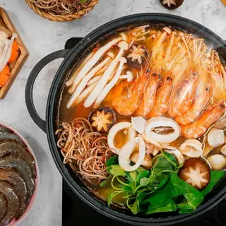 Hình ảnh Lẩu Thái hải sản