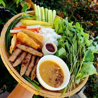 Hình ảnh Nem Phần 
