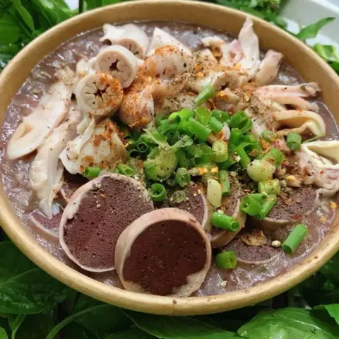 Hình ảnh Cháo Lòng Má Heo Đình Nhân - Phạm Văn Bạch