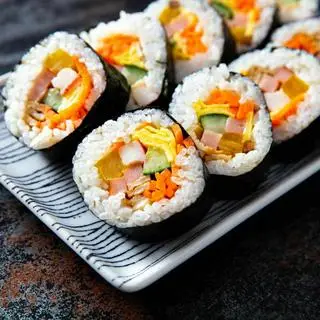Hình ảnh Kimbap thường