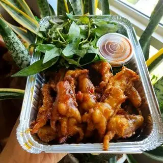 Hình ảnh Chân gà rút xương ướp sate size 20-24 Chân