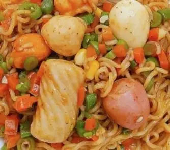 Hình ảnh Mì trộn đặc biệt