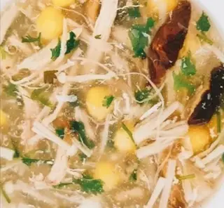 Hình ảnh Súp gà nấm
