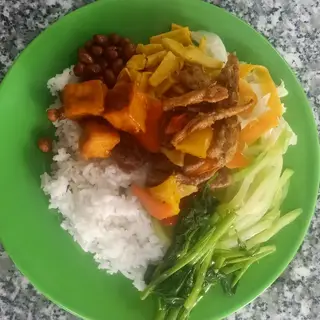 Hình ảnh Cơm thập cẩm chay