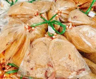 Hình ảnh Bánh tráng bò tỏi