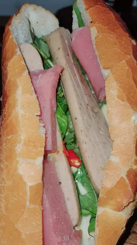 Hình ảnh Combo bánh mì nem chả heo - bánh mì nem chả bò