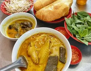 Hình ảnh Bún cari gà