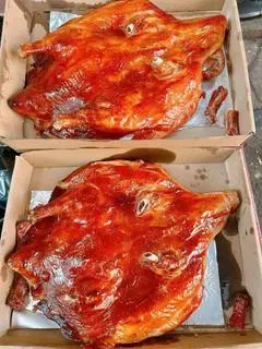 Hình ảnh Vịt quay da giòn tỳ bà