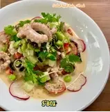 Hình ảnh Salad bạch tuộc - đậu Nhật Edamame - cà chua bi