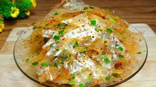 Hình ảnh Bánh tráng trộn sa tế hành phi