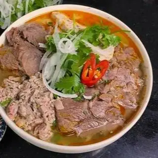 Hình ảnh Bún bò tái nạm