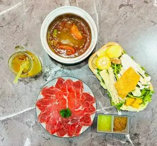 Hình ảnh Set lẩu bò gầu hoa