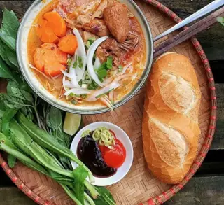 Hình ảnh Bánh mì bò kho