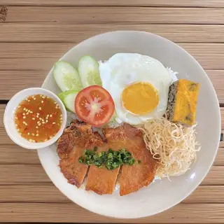 Hình ảnh Cơm Sườn - Bì - Chả - Trứng
