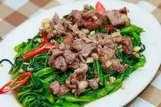 Hình ảnh Nầm lợn xào rau muống tỏi