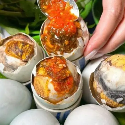 Hình ảnh combo 5 trứng lộn 