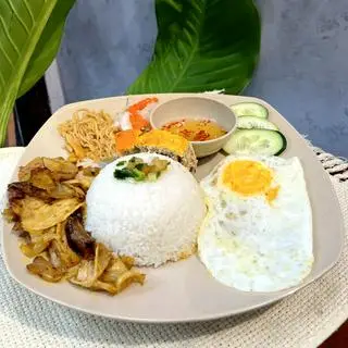Hình ảnh Cơm tấm xá xíu bì chả (không trứng ốp)