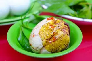Hình ảnh Trứng vịt lộn