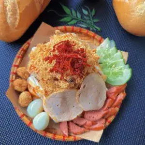 Hình ảnh Bánh mì muối ớt đặc biệt 2 bánh